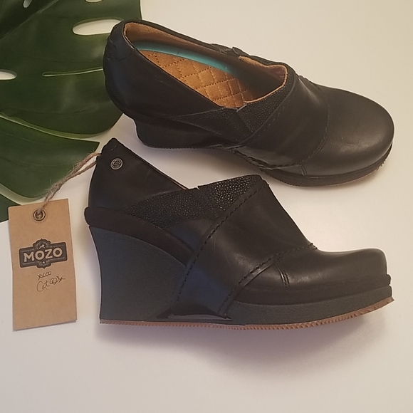 28+ Mozo Divine Wedge Shoes Black
 Images
